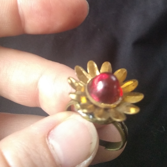 Handmade Vintage Ring - Picture 2 of 3